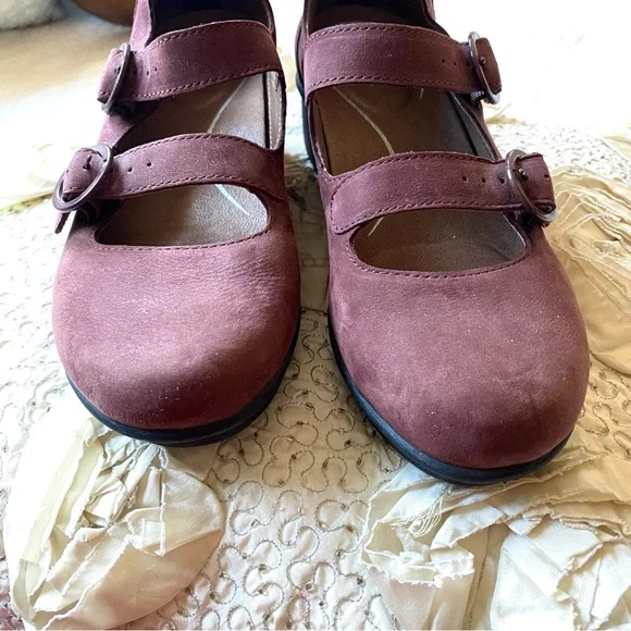 Dansko Red Burgundy Three Strap Wedge Heel Mary Jane High Heels Size 38 - Picture 10 of 16